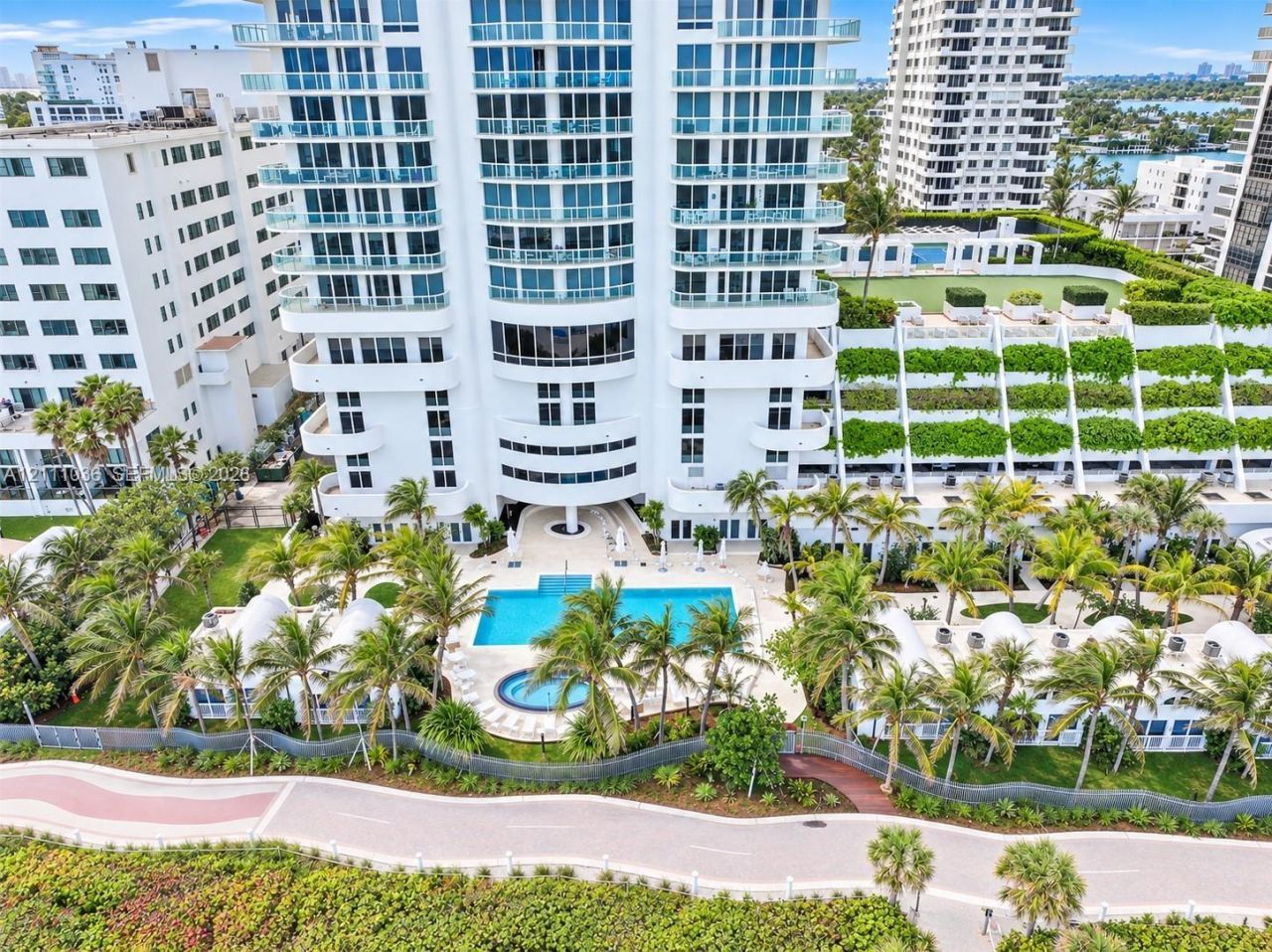 6365 Collins Ave, Unit 3811, Miami Beach, FL 33141 Photo