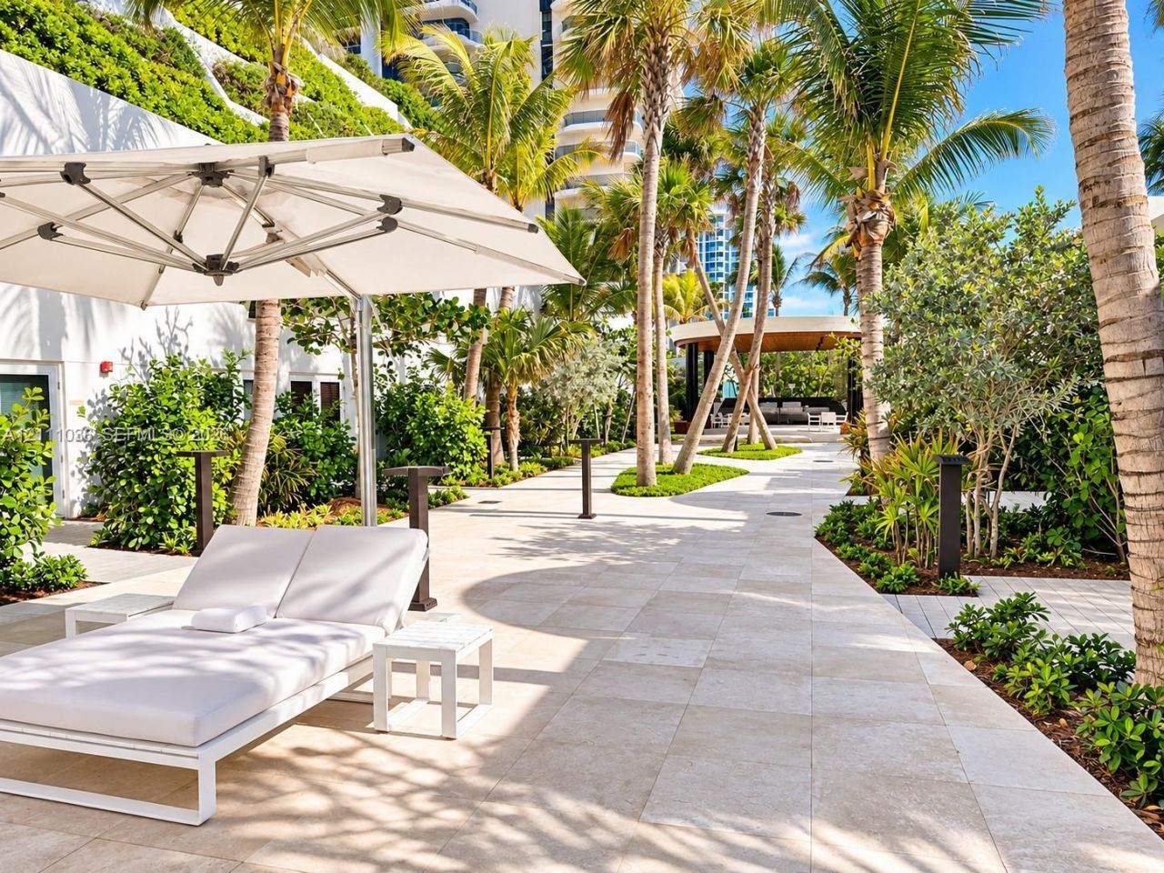 6365 Collins Ave, Unit 3811, Miami Beach, FL 33141 Photo