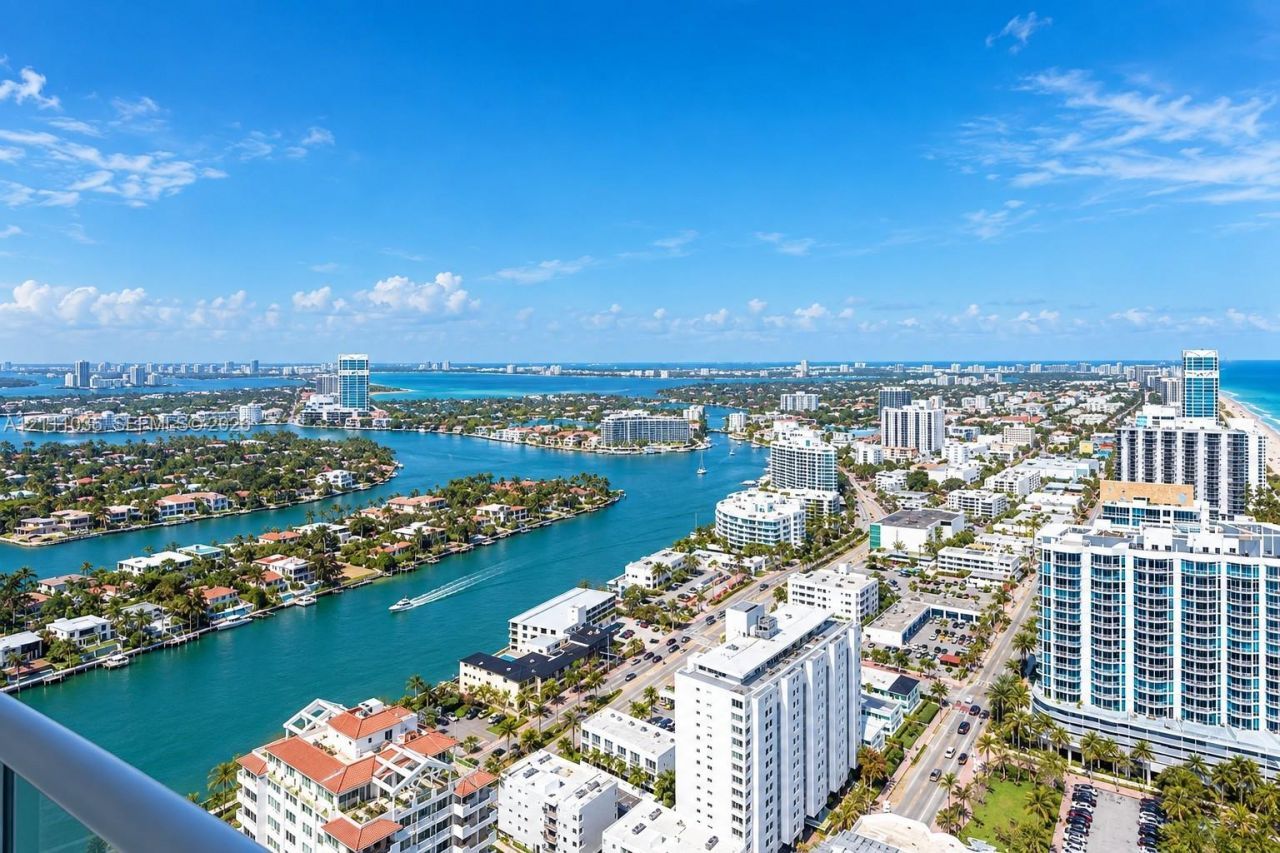 6365 Collins Ave, Unit 3811, Miami Beach, FL 33141 Photo