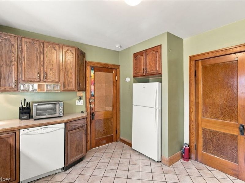 2417 Tampa Avenue, Cleveland, OH 44109 Photo 13