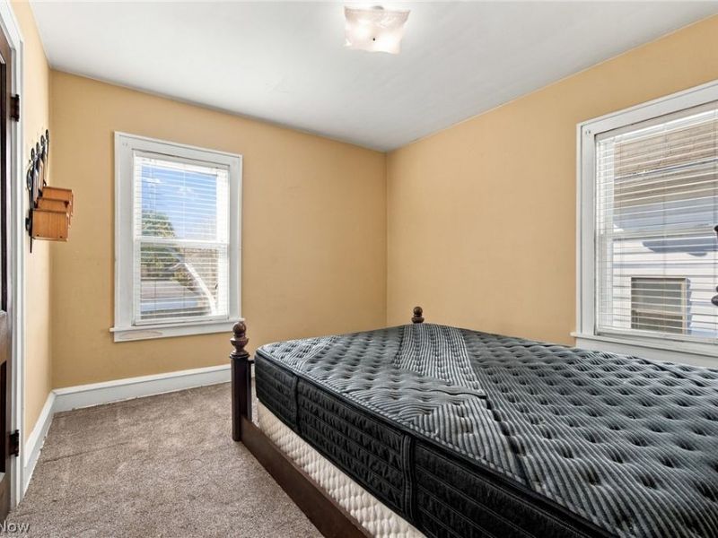 2417 Tampa Avenue, Cleveland, OH 44109 Photo 30