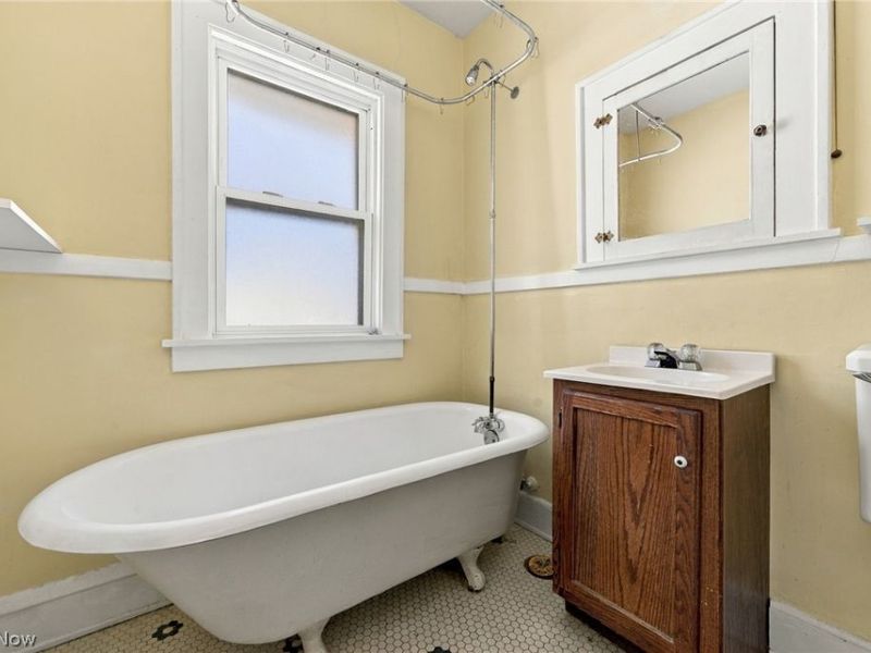 2417 Tampa Avenue, Cleveland, OH 44109 Photo 34