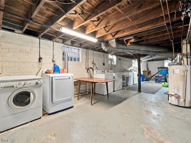 2417 Tampa Avenue, Cleveland, OH 44109 Photo 44