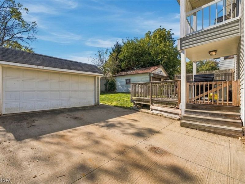 2417 Tampa Avenue, Cleveland, OH 44109 Photo 49