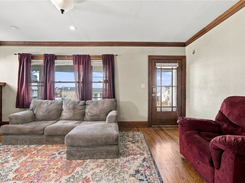 2417 Tampa Avenue, Cleveland, OH 44109 Photo 5