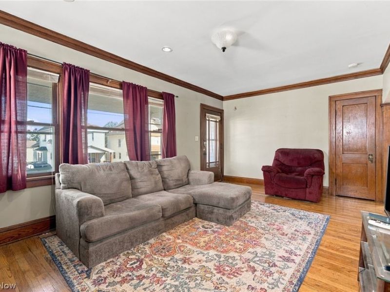 2417 Tampa Avenue, Cleveland, OH 44109 Photo 8