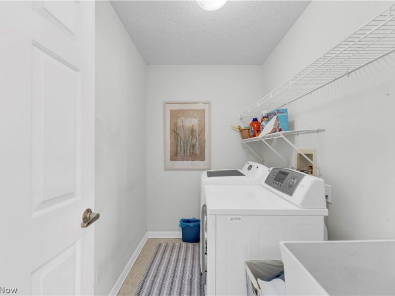 7583 Willow Woods Drive, North Olmsted, OH 44070 Photo 18