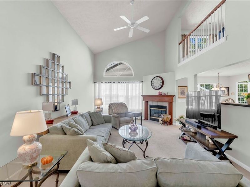 7583 Willow Woods Drive, North Olmsted, OH 44070 Photo 3