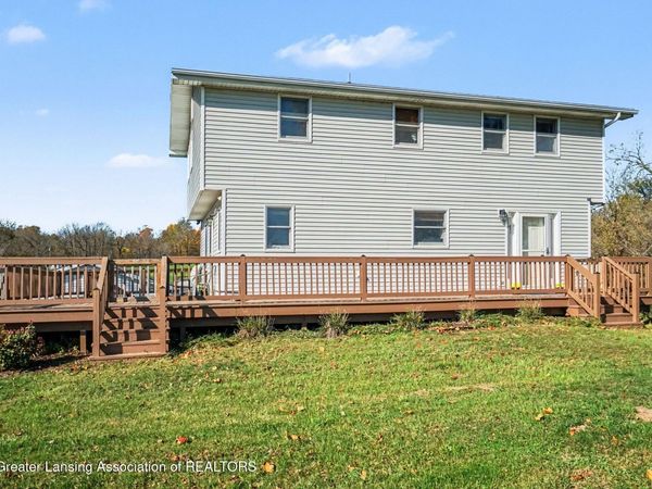 582 S Michigan Road, Eaton Rapids, MI 48827