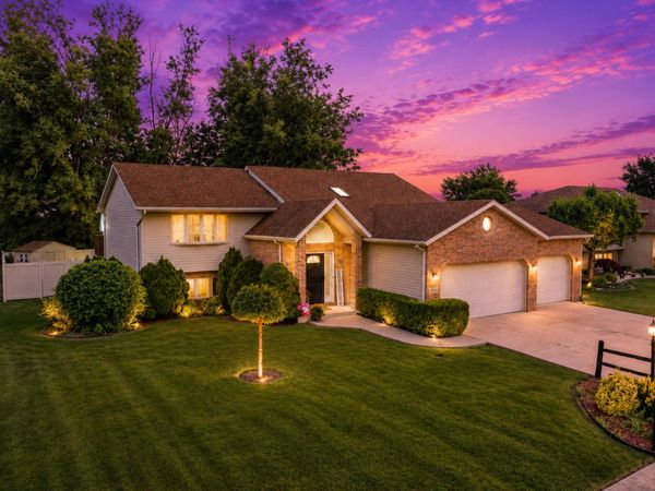 3020 Diamond Drive , Hobart, IN 46342