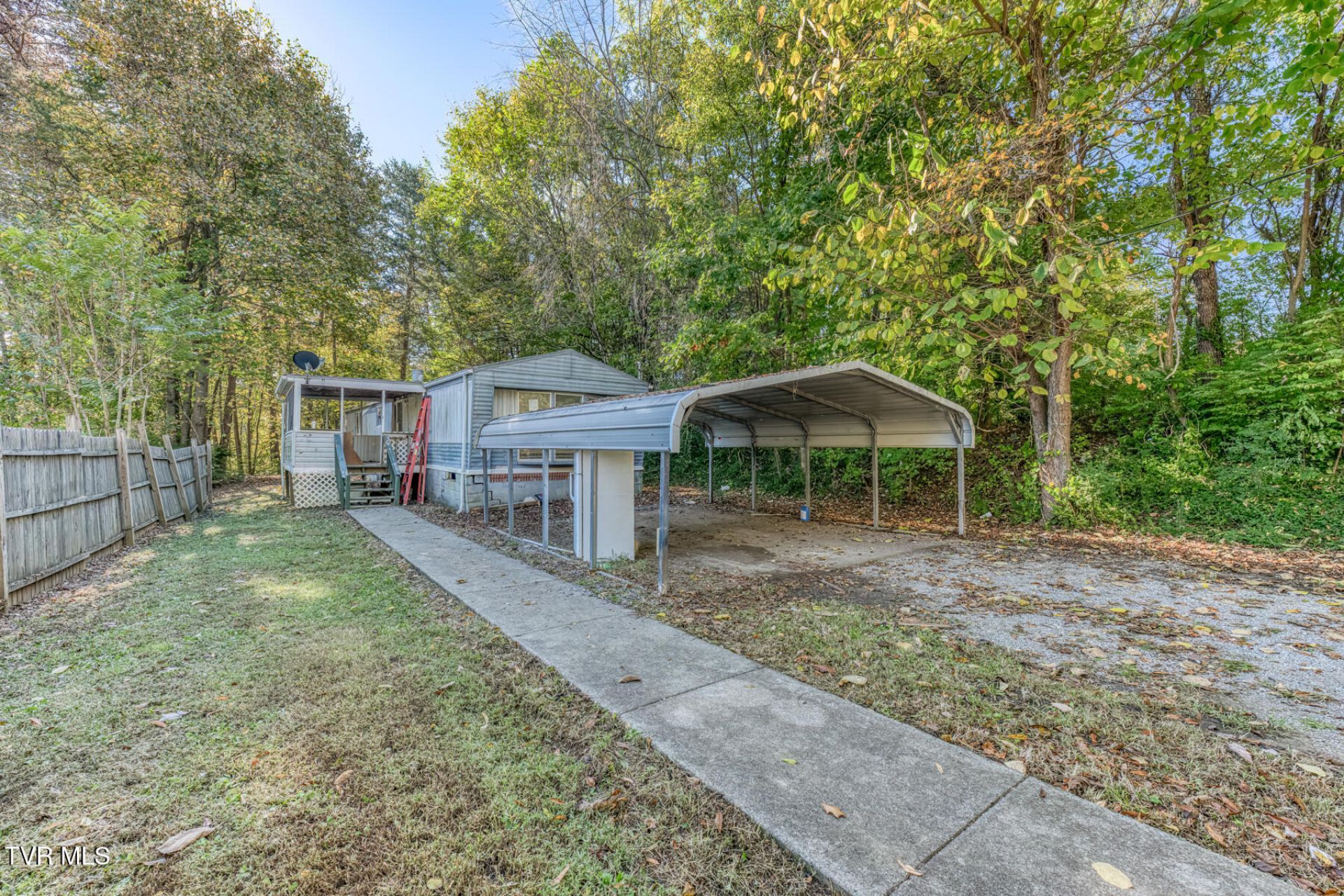203 Hidden Oaks Drive, Johnson City, TN 37601 Main Photo