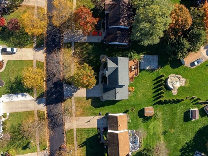 665 Oakcrest Drive , Wadsworth, OH 44281 Photo 2