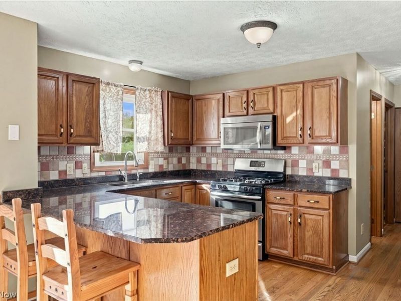 665 Oakcrest Drive , Wadsworth, OH 44281 Photo 23