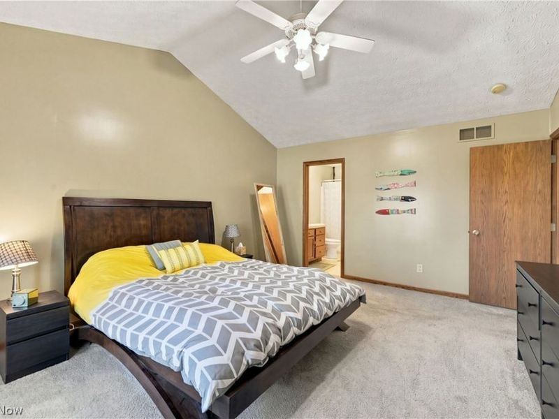 665 Oakcrest Drive , Wadsworth, OH 44281 Photo 31
