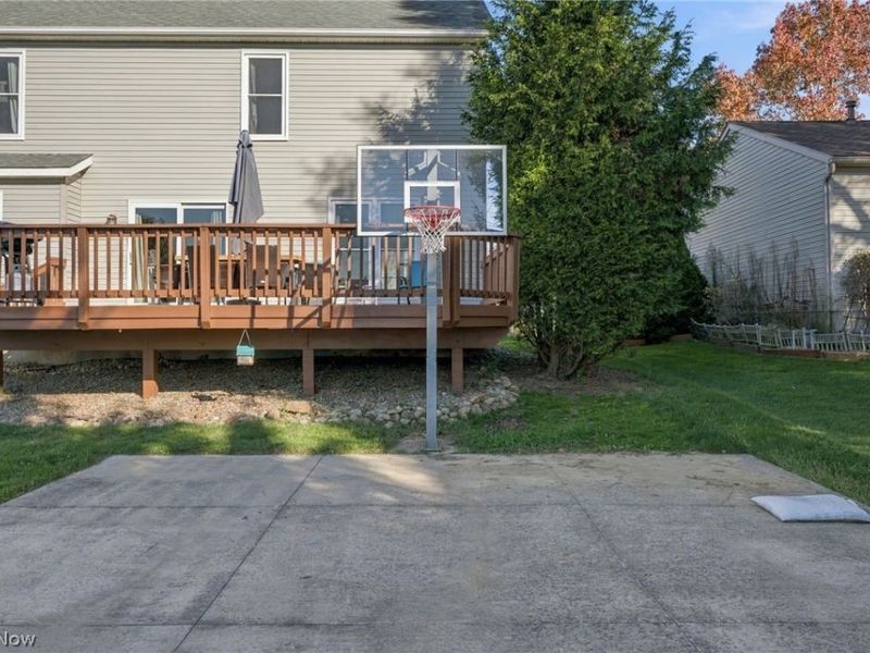 665 Oakcrest Drive , Wadsworth, OH 44281 Photo 46