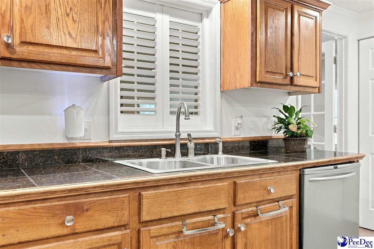 117 Clifton Rd Photo 12