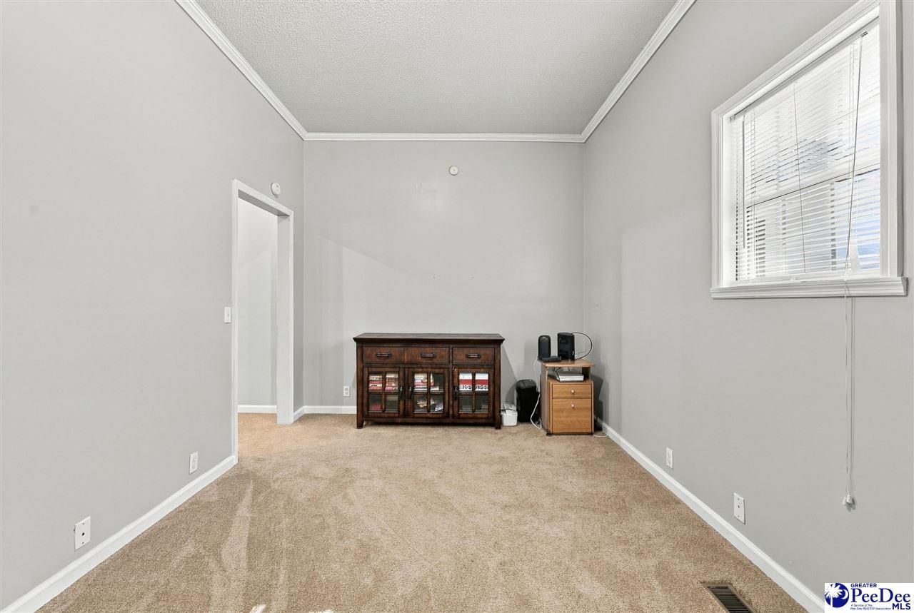 117 Clifton Rd Photo 18