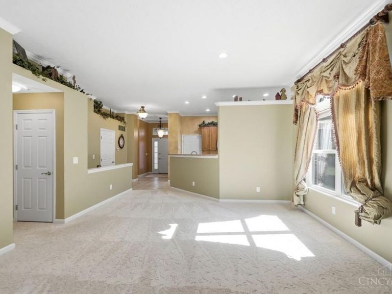 5243 Venetian Way, Morrow, OH 45152 Photo 7