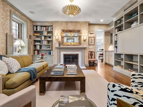 4 West Hill Place, Unit 4, Boston, MA 02114