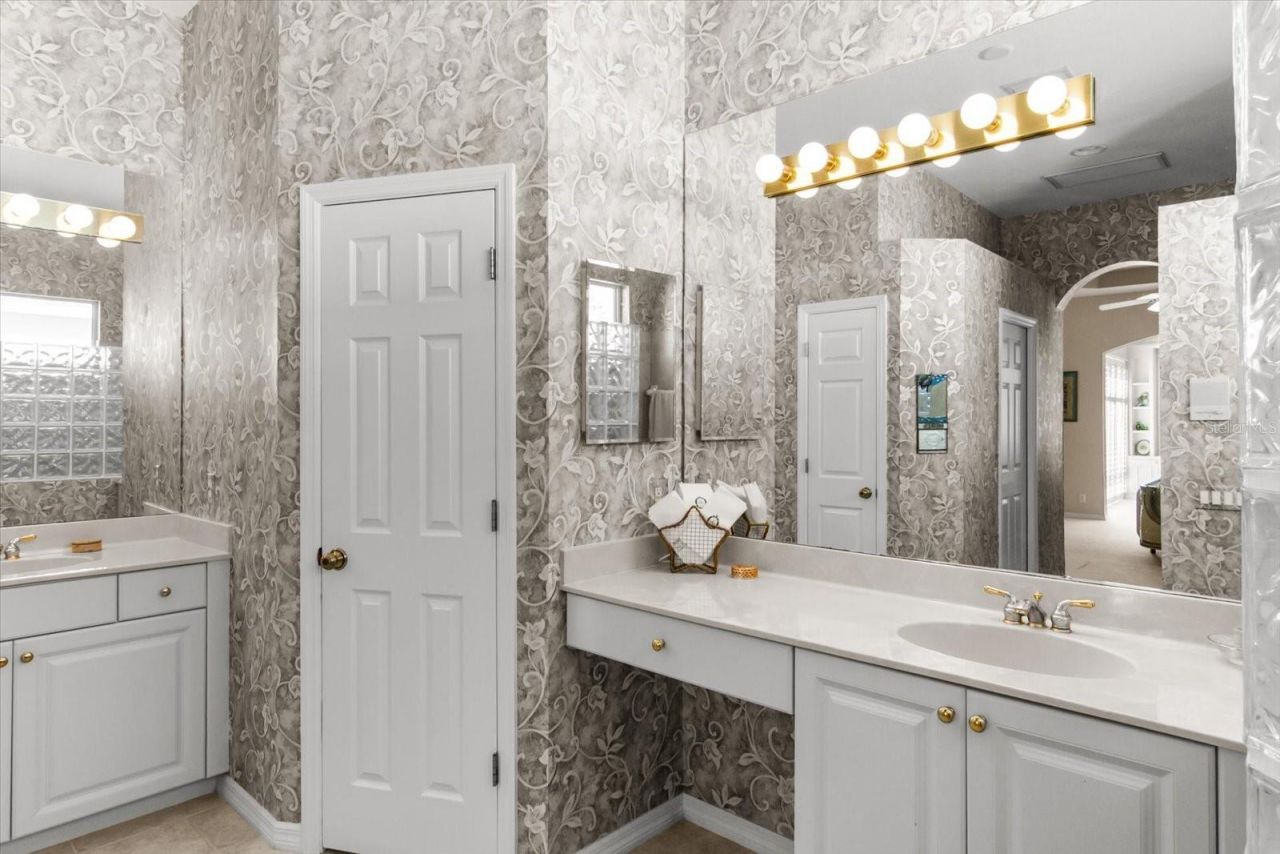 6943 Lennox Place, University Park, FL 34201 Photo