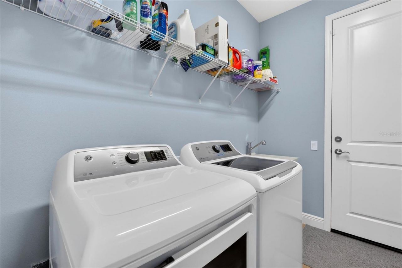 12214 Goldenrod Avenue , Bradenton, FL 34212 Photo
