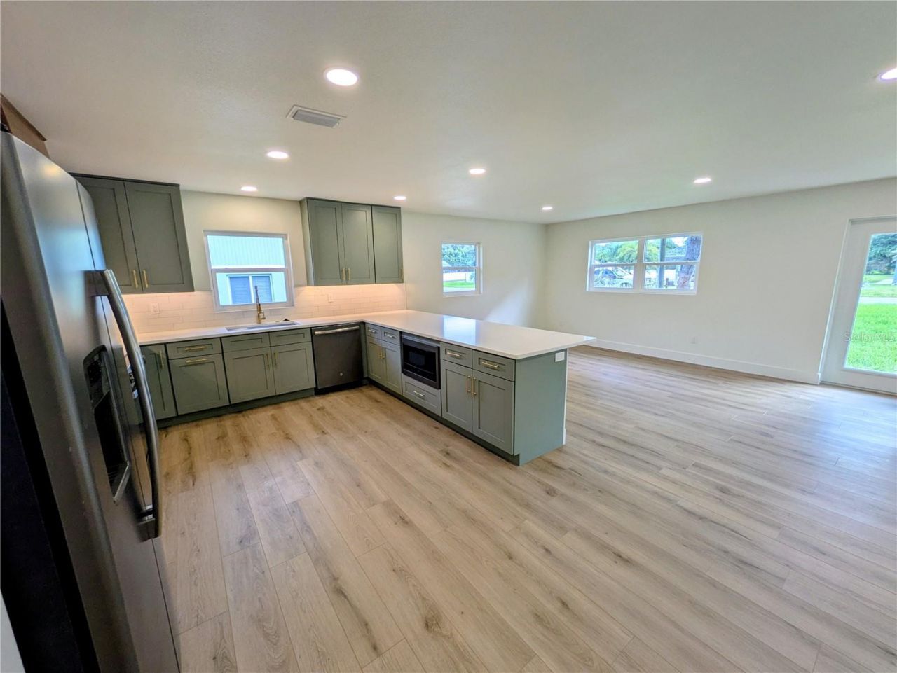 2748 Glenwood Avenue , New Smyrna Beach, FL 32168 Photo