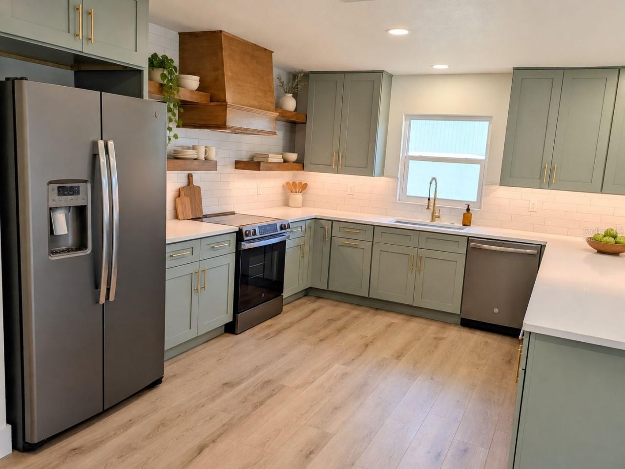 2748 Glenwood Avenue , New Smyrna Beach, FL 32168 Photo
