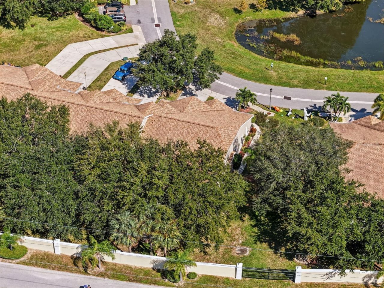 666 Spring Lake Circle, Tarpon Springs, FL 34688 Photo