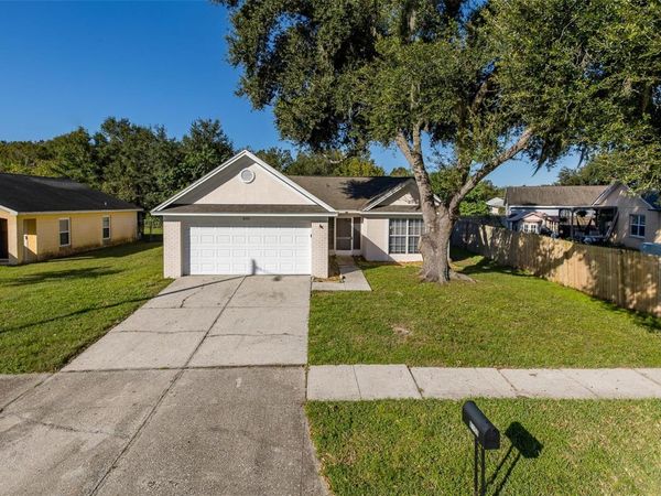 8150 TOM SAWYER DRIVE , TAMPA, FL 33637