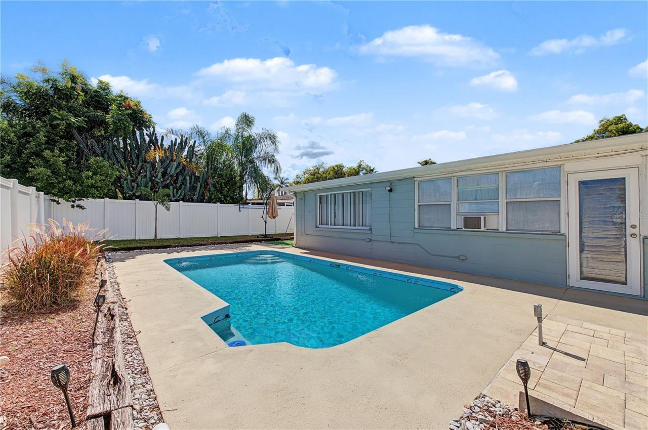 10918 Manchester Road , Port Richey, FL 34668 Photo