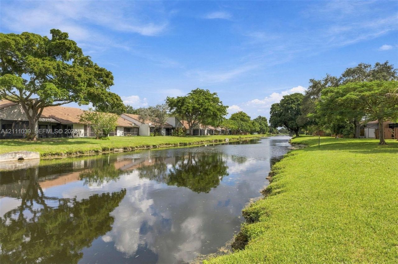 937 NW 79th Ter , Plantation, FL 33324 Photo