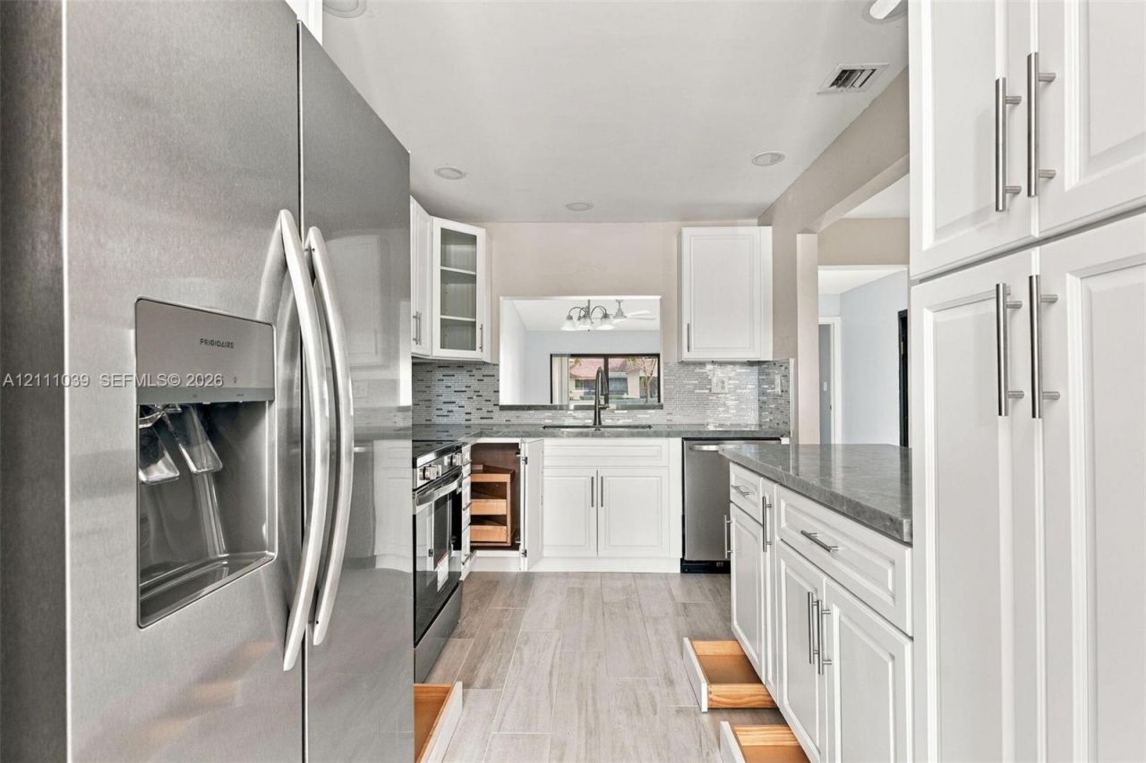 937 NW 79th Ter , Plantation, FL 33324 Photo