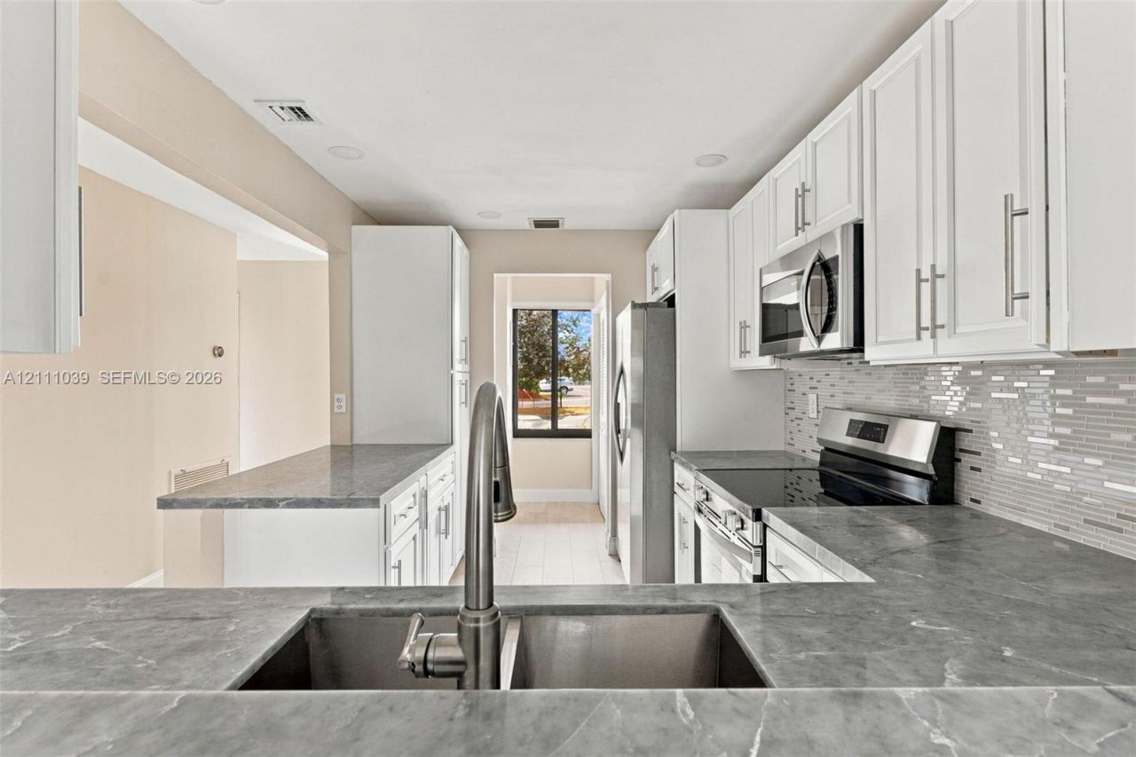 937 NW 79th Ter , Plantation, FL 33324 Photo
