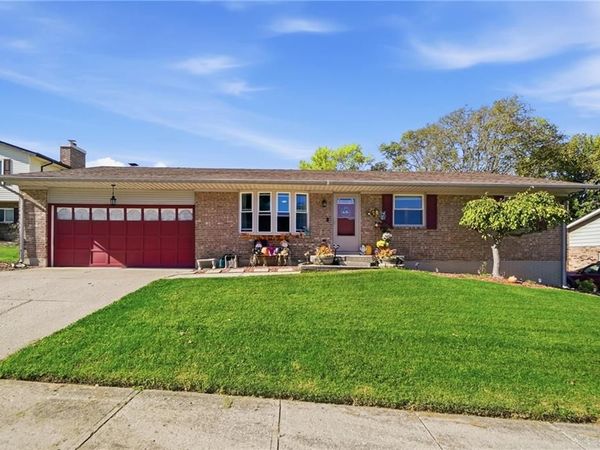 1347 Arrow Sheath Drive, West Carrollton, OH 45449