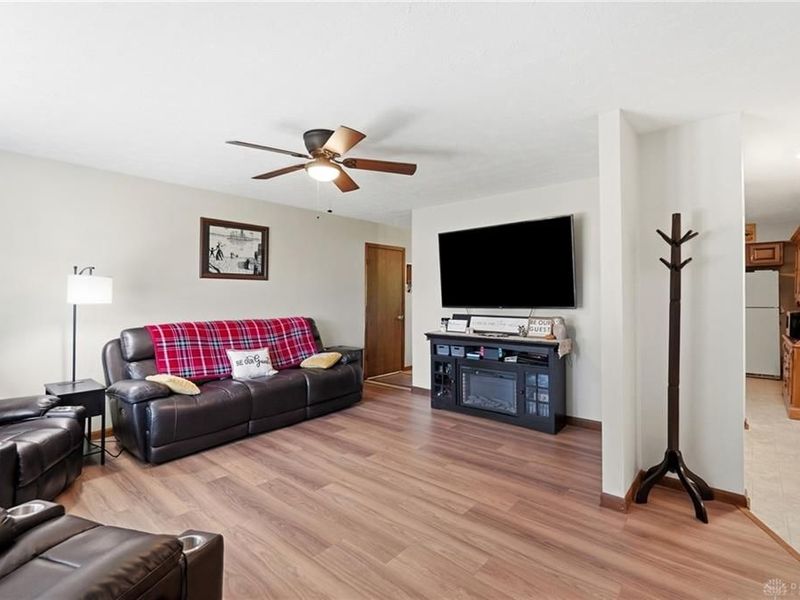 1347 Arrow Sheath Drive, West Carrollton, OH 45449 Photo 4