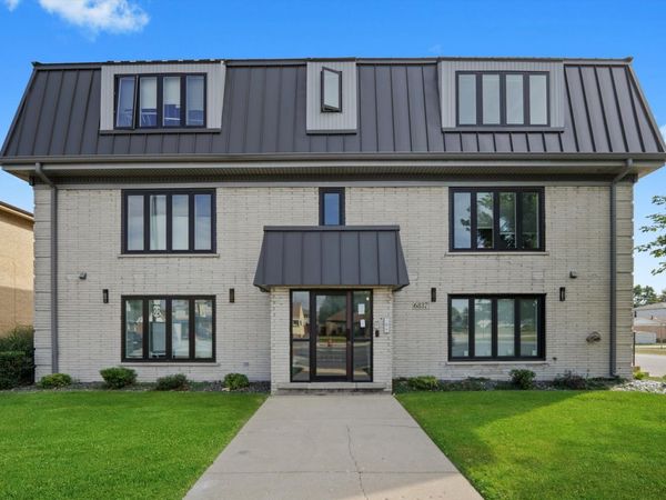 6837 W 95th Street , Unit 2E, Oak Lawn, IL 60453