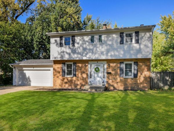 9 Moraine Terrace , DeKalb, IL 60115