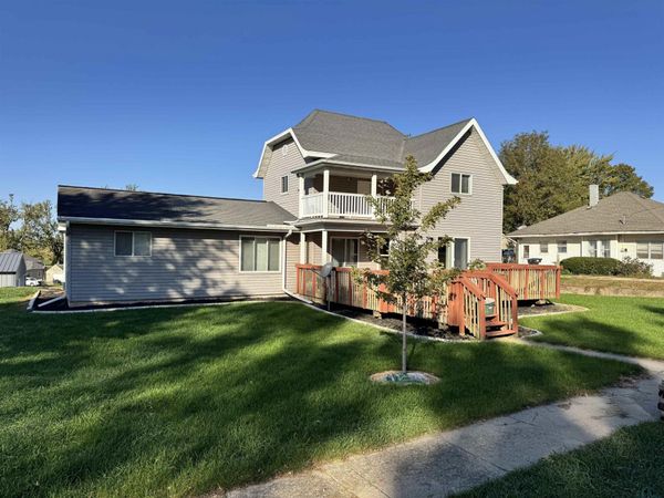319 Elm St, Pierson, IA 51048