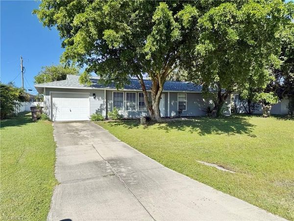 1822 SW 2nd AVE , CAPE CORAL, FL 33991
