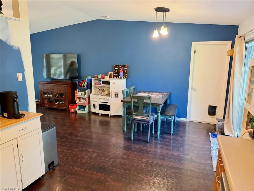 1822 SW 2nd Ave , Cape Coral, FL 33991 Photo