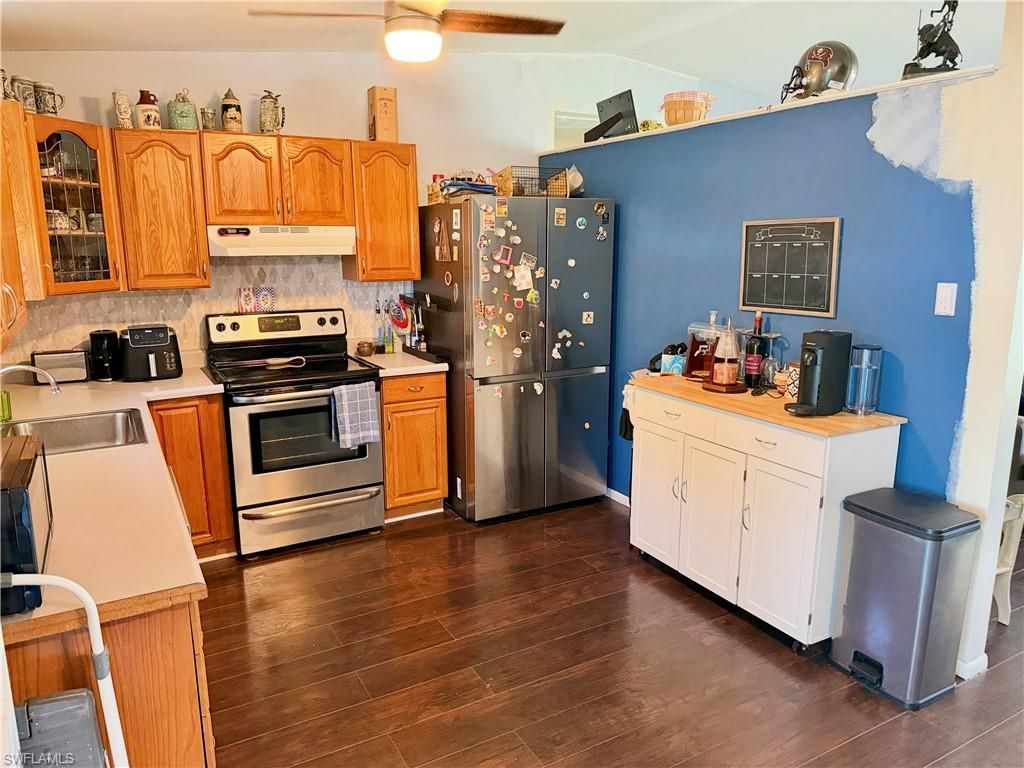1822 SW 2nd Ave , Cape Coral, FL 33991 Photo