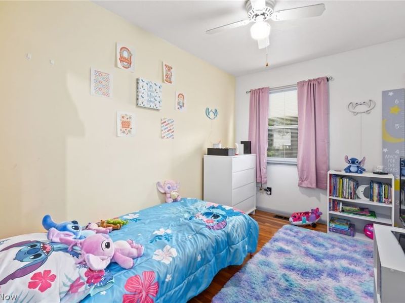 1506 New Hampshire Avenue , Lorain, OH 44052 Photo 9
