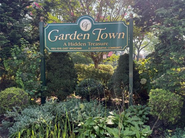 1213 E Broadway , Unit B-25, Hewlett, NY 11557