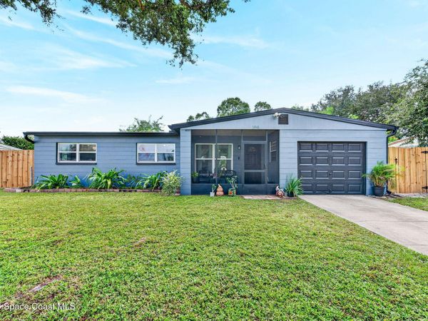 1941 Washington Avenue , Melbourne, FL 32935