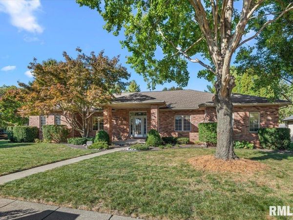 2517 COUNTRY CLUB Drive, Springfield, IL 62704
