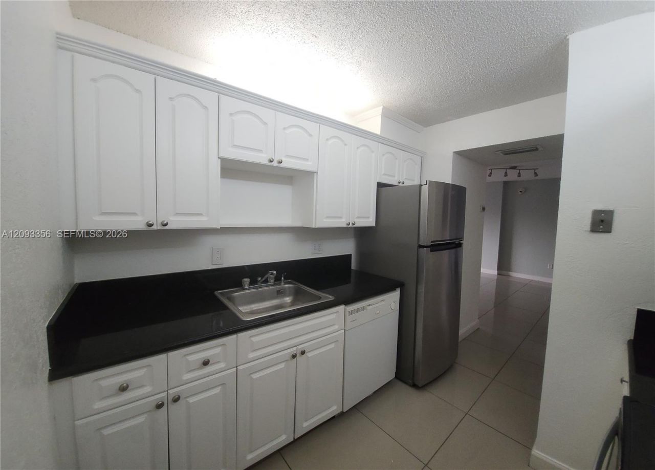 8200 SW 210th St , Unit 103, Cutler Bay, FL 33189 Photo