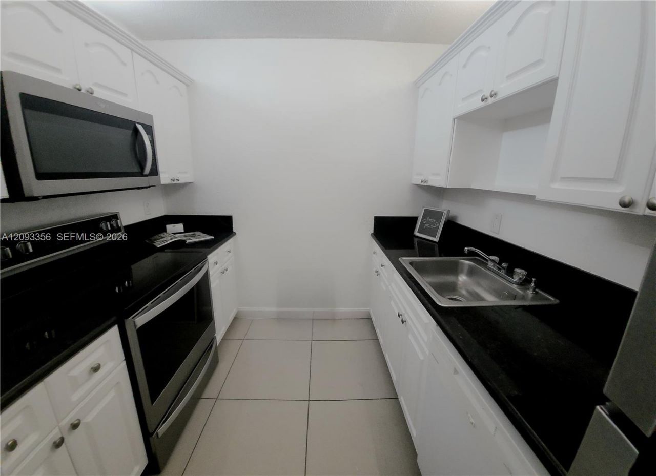 8200 SW 210th St , Unit 103, Cutler Bay, FL 33189 Photo