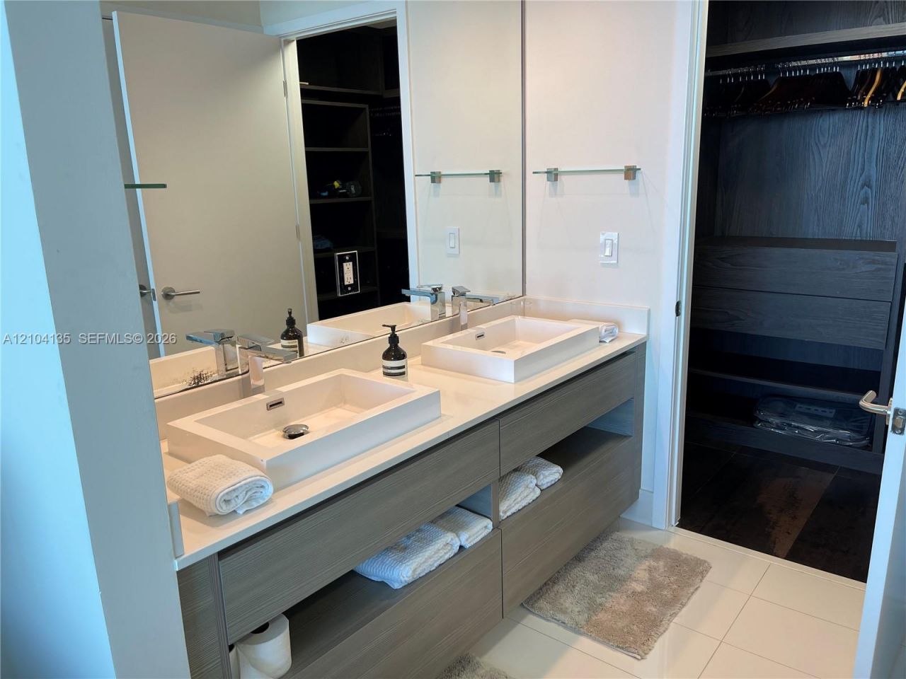 460 NE 28th St , Unit 3706, Miami, FL 33137 Photo