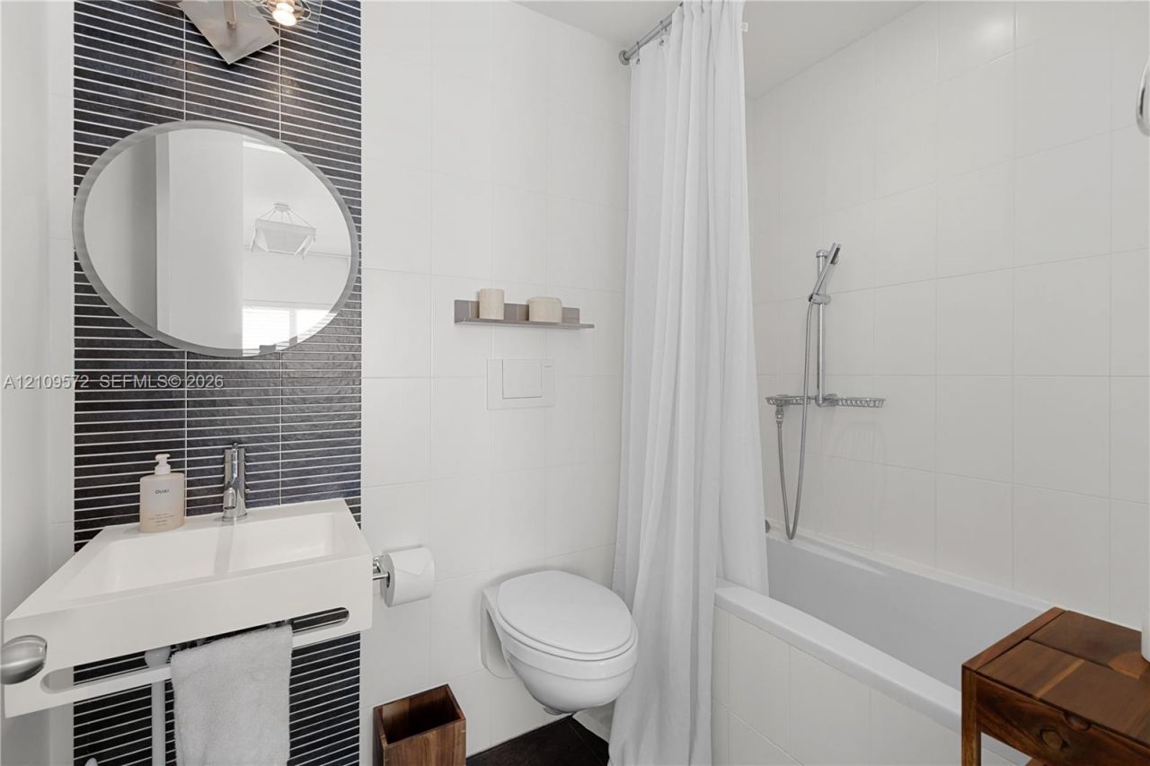 928 Pennsylvania Ave, Unit 5, Miami Beach, FL 33139 Photo