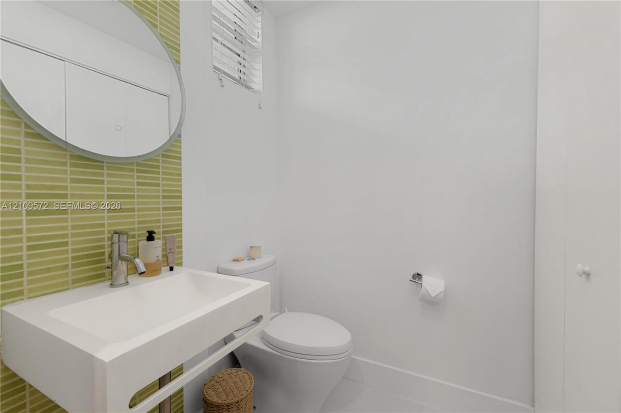 928 Pennsylvania Ave, Unit 5, Miami Beach, FL 33139 Photo